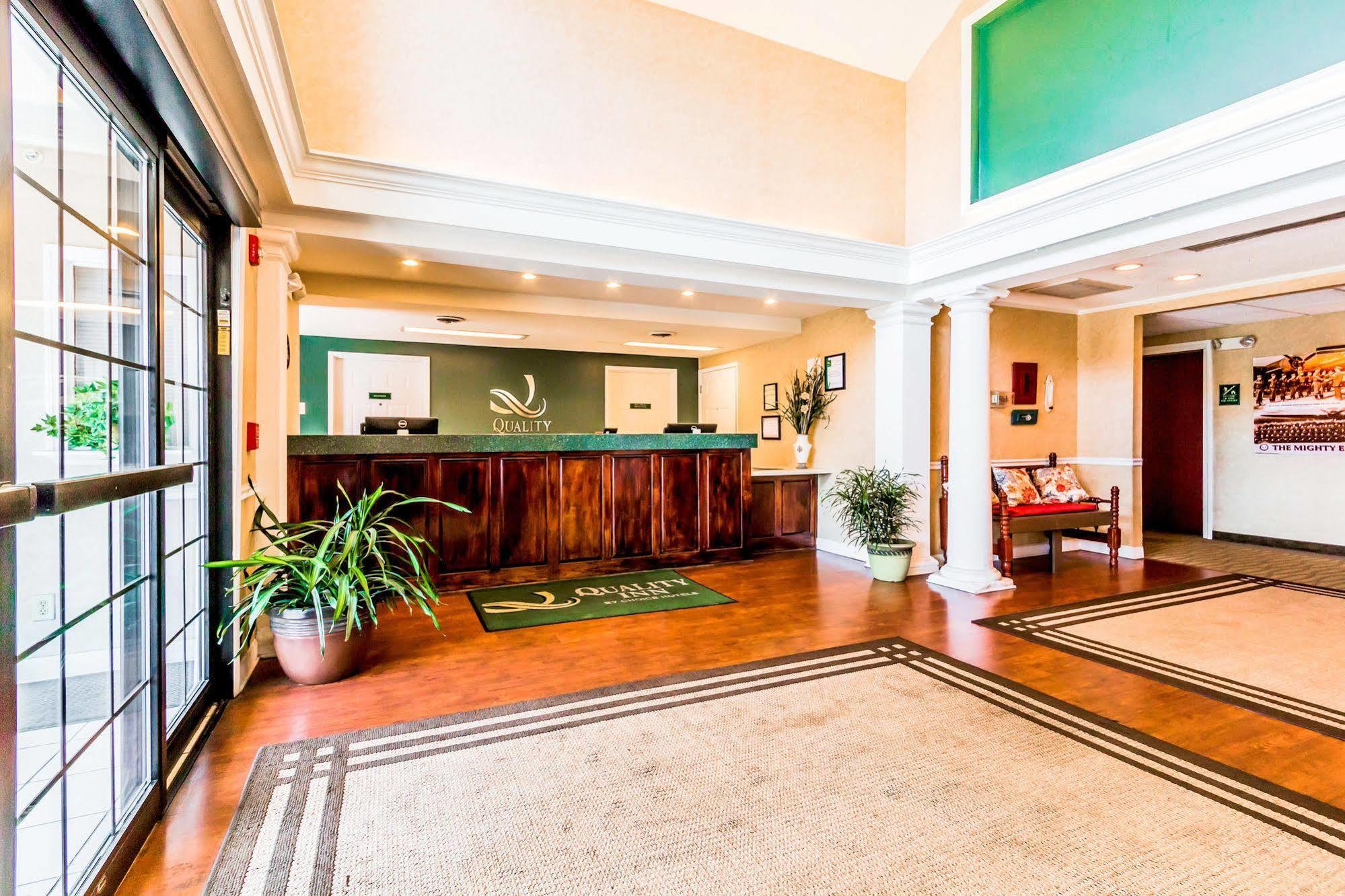 Quality Inn Pooler - Savannah I-95 Экстерьер фото